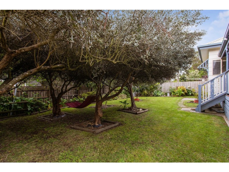 48 Justice Road, Cowes VIC 3922