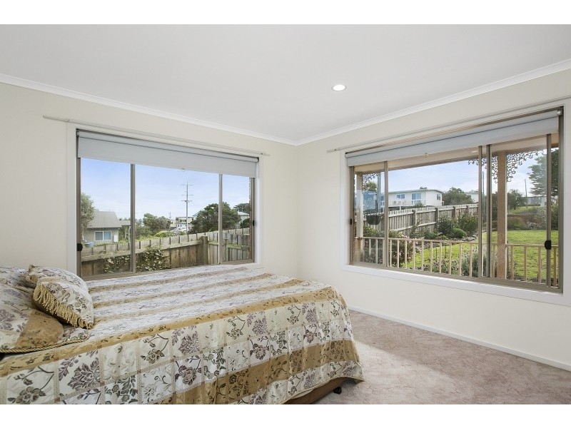 60 Shetland Heights Road, San Remo VIC 3925