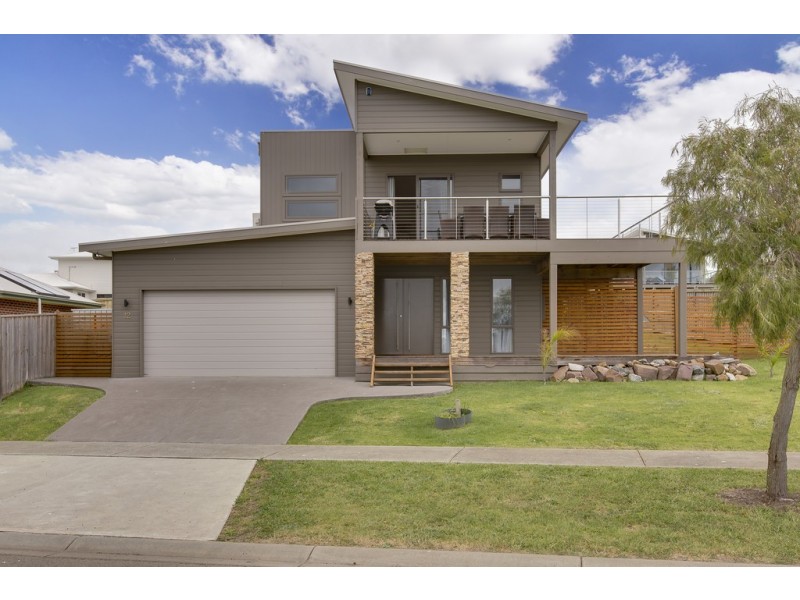 12 Lomandra Drive, Cowes VIC 3922