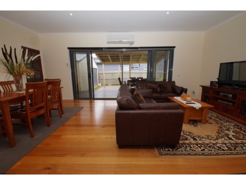 56 Redwood Drive, Cowes VIC 3922