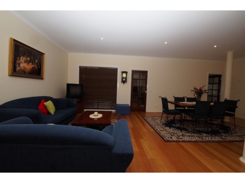 56 Redwood Drive, Cowes VIC 3922