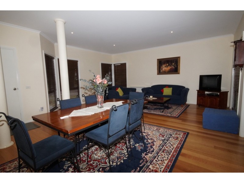 56 Redwood Drive, Cowes VIC 3922