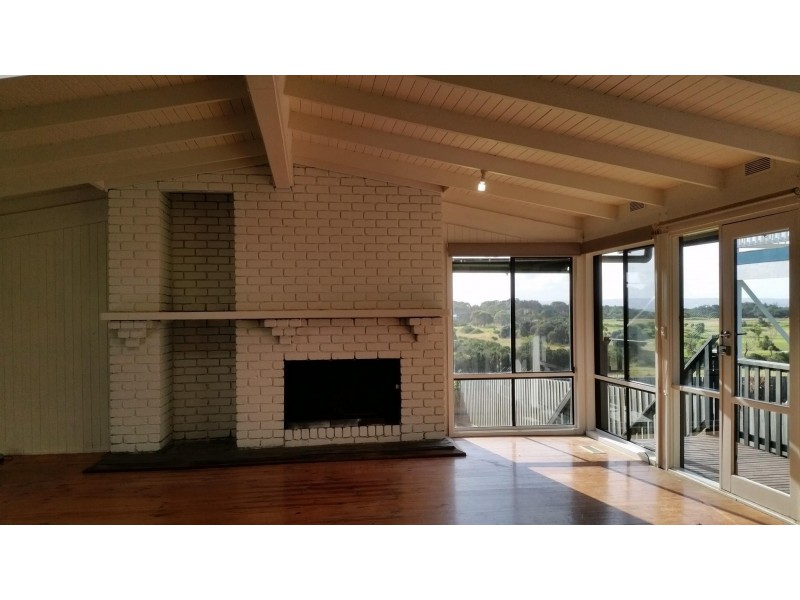 86 Red Rocks Road, Cowes VIC 3922