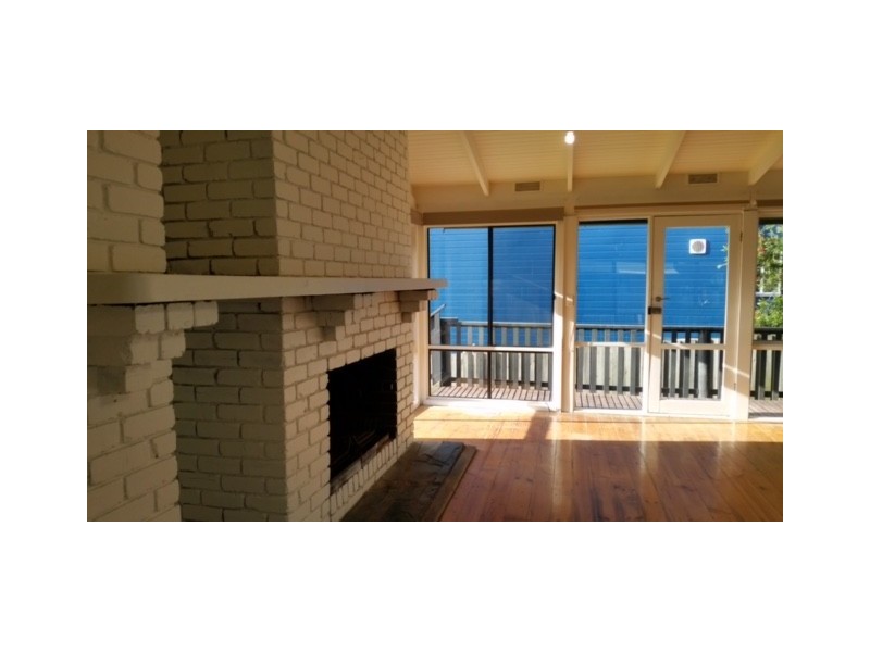 86 Red Rocks Road, Cowes VIC 3922