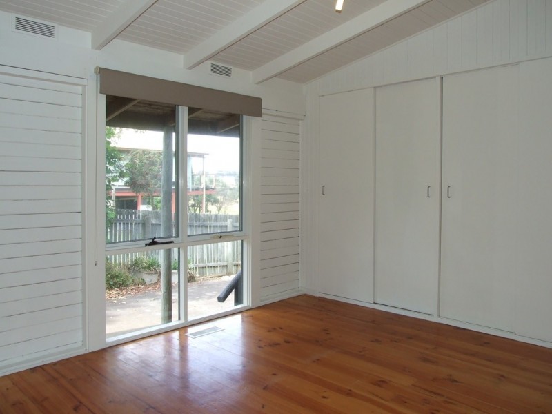 86 Red Rocks Road, Cowes VIC 3922