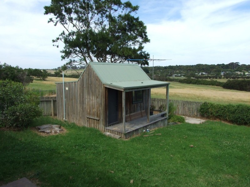 86 Red Rocks Road, Cowes VIC 3922