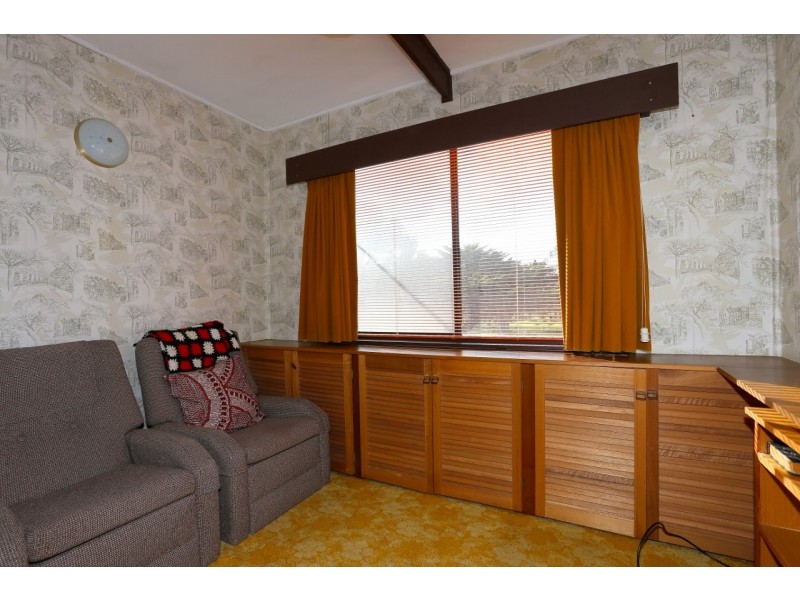 212 Thompson Avenue, Cowes VIC 3922