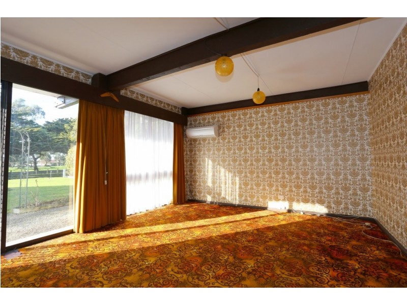 212 Thompson Avenue, Cowes VIC 3922