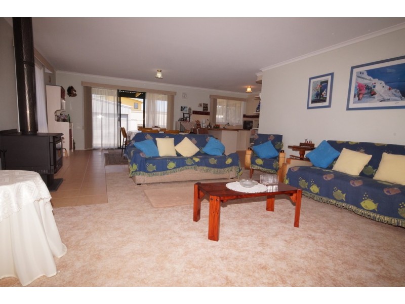 15 Dover Street, Sunderland Bay VIC 3922