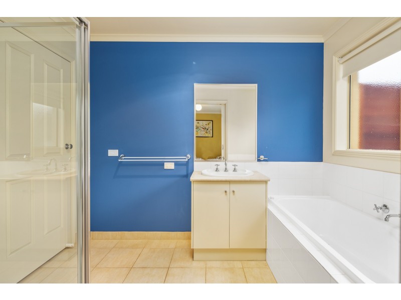 10a Kenwyn Court, Cowes VIC 3922