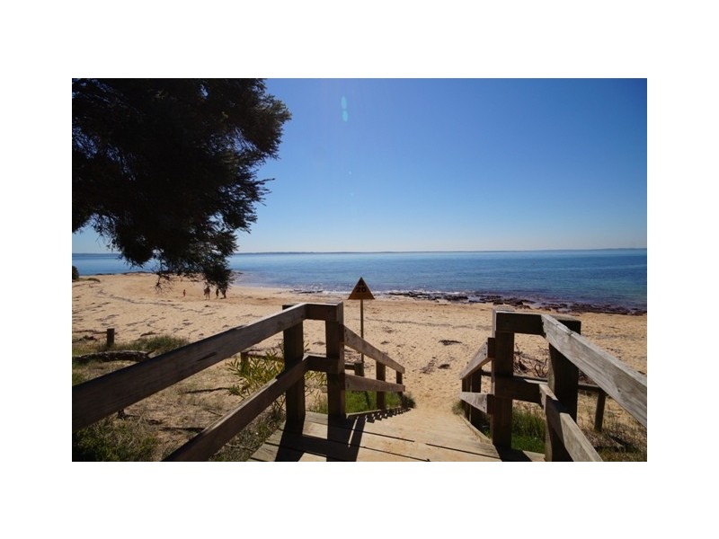 566 Settlement Road, Cowes VIC 3922