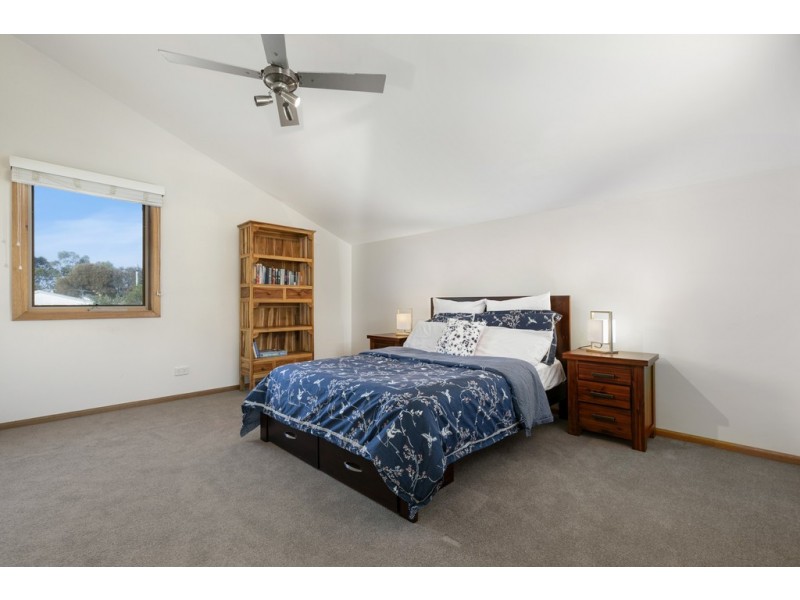 597 Settlement Road, Cowes VIC 3922