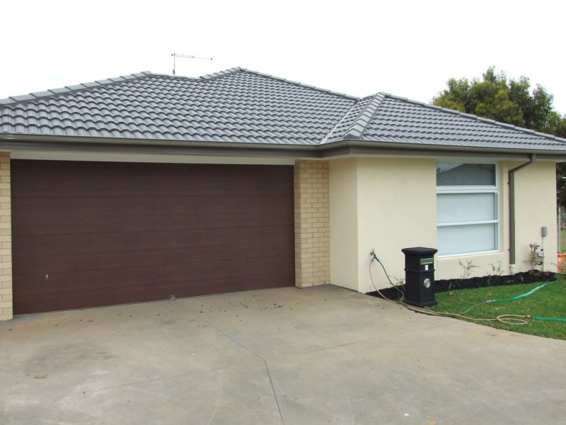 4 Wonga Lane, Cowes VIC 3922