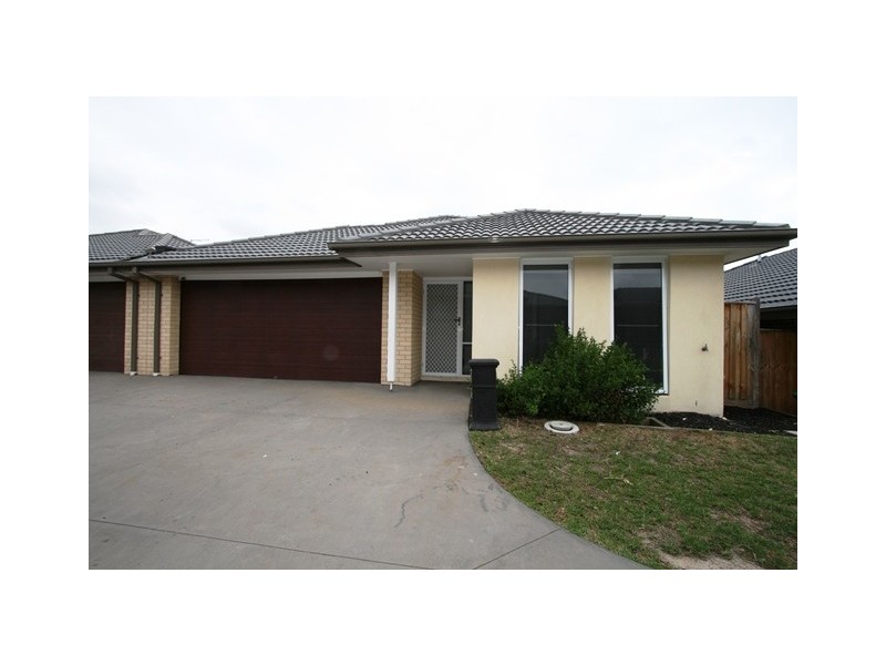 2/6 Wonga Lane, Cowes VIC 3922