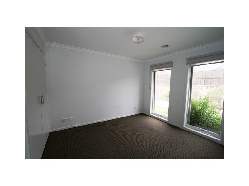 2/6 Wonga Lane, Cowes VIC 3922