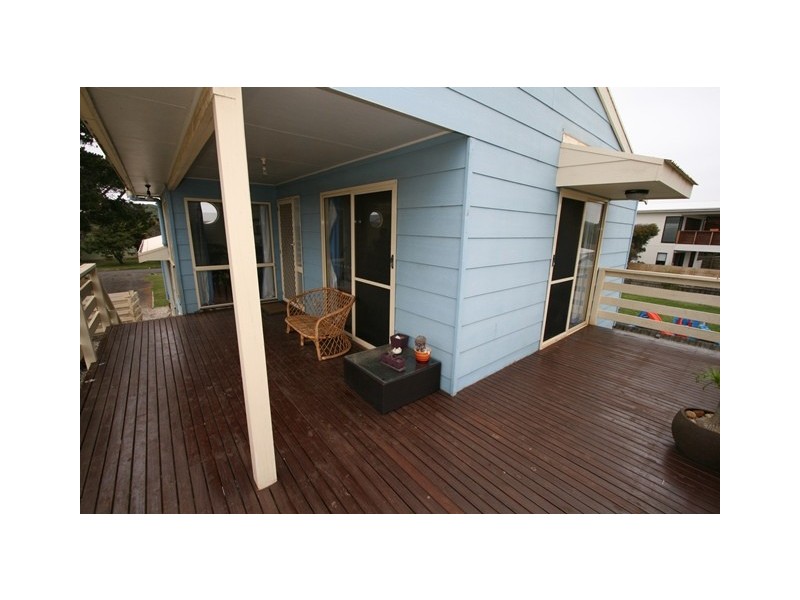 32 Alvina Crescent, Surf Beach VIC 3922