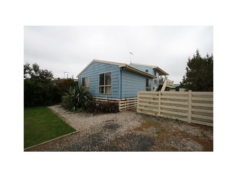 32 Alvina Crescent, Surf Beach VIC 3922