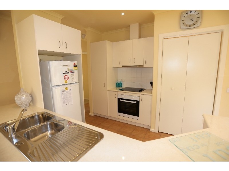 2/187 Church Street, Cowes VIC 3922