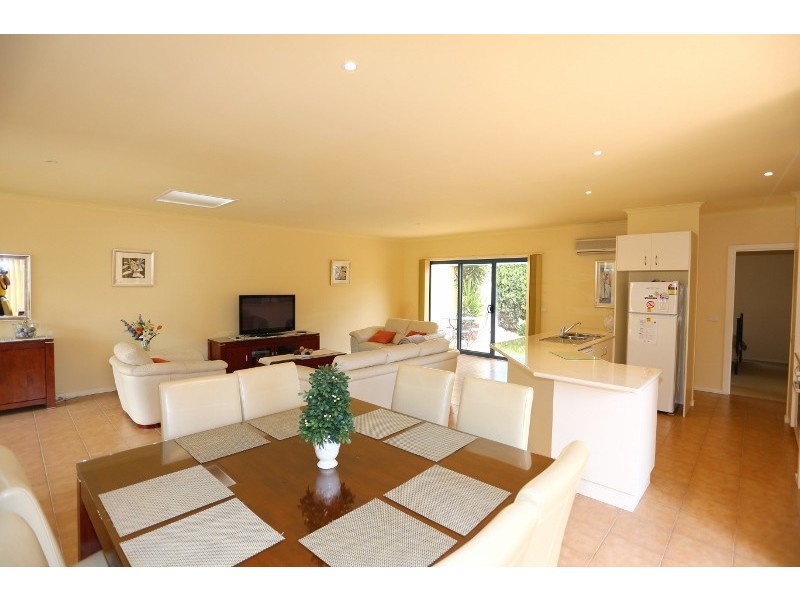 2/187 Church Street, Cowes VIC 3922