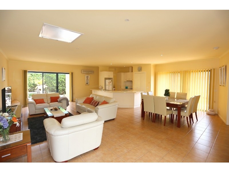 2/187 Church Street, Cowes VIC 3922