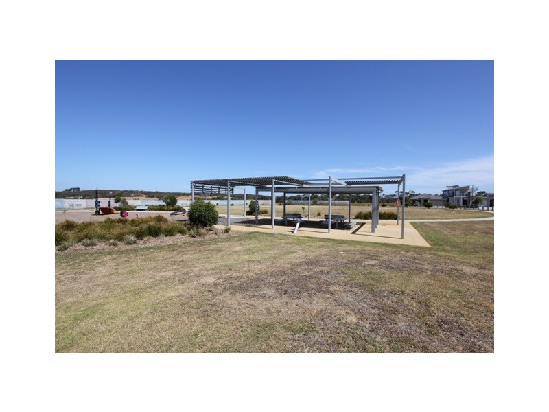 13 Seagrass Avenue, Cowes VIC 3922