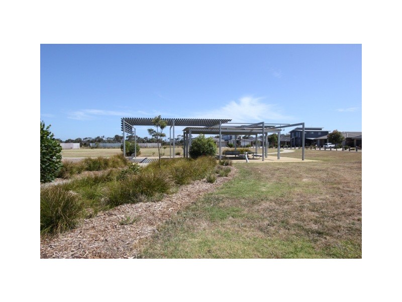 47 Boardwalk Boulevard, Cowes VIC 3922
