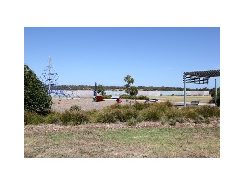 47 Boardwalk Boulevard, Cowes VIC 3922