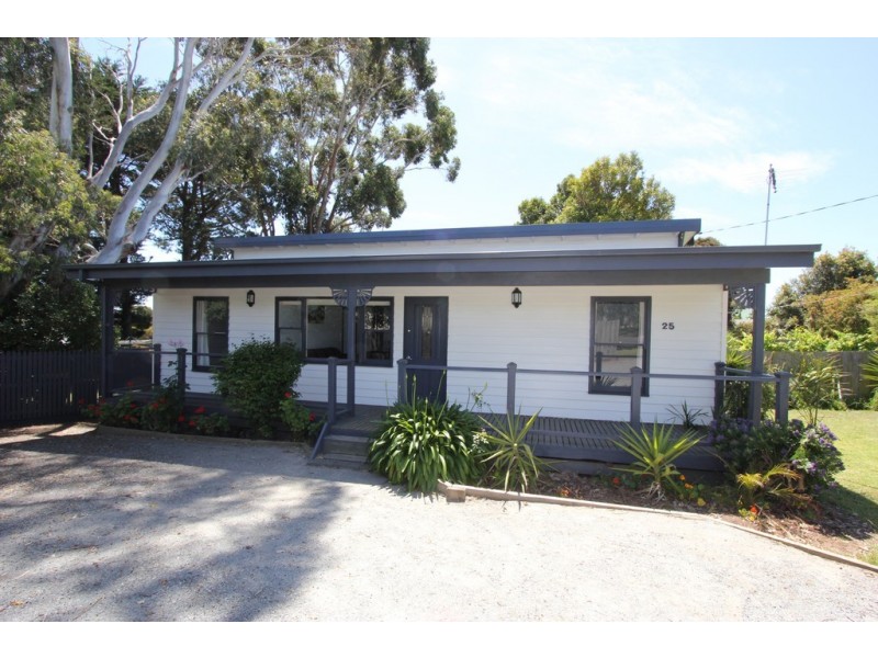 25 Terry Crescent, Wimbledon Heights VIC 3922