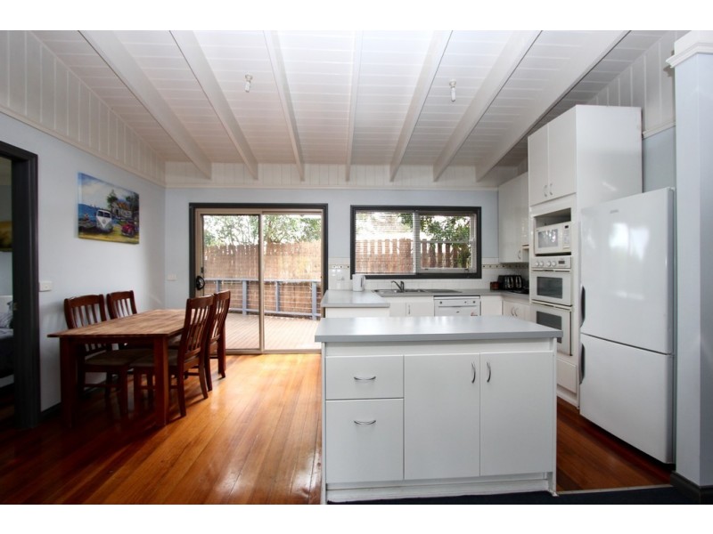 25 Terry Crescent, Wimbledon Heights VIC 3922