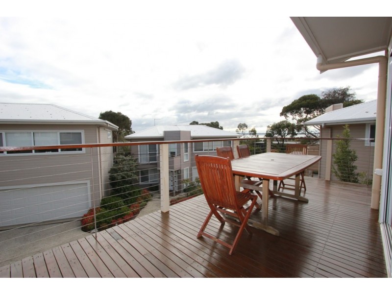 2/340 Church Street, Cowes VIC 3922