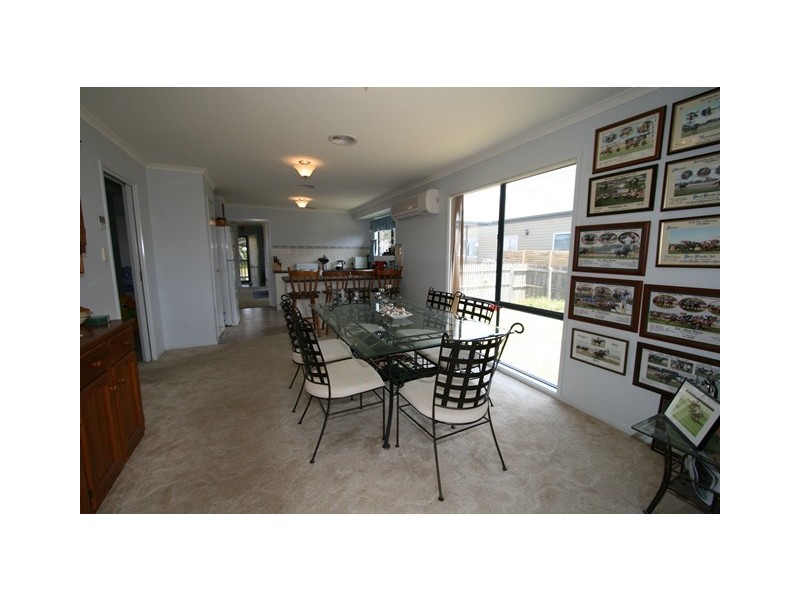 19 Katherine Circuit, Cowes VIC 3922