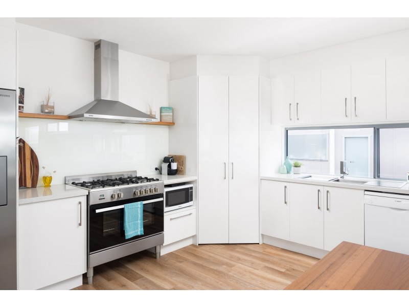 95 Phillip Island Road, Surf Beach VIC 3922