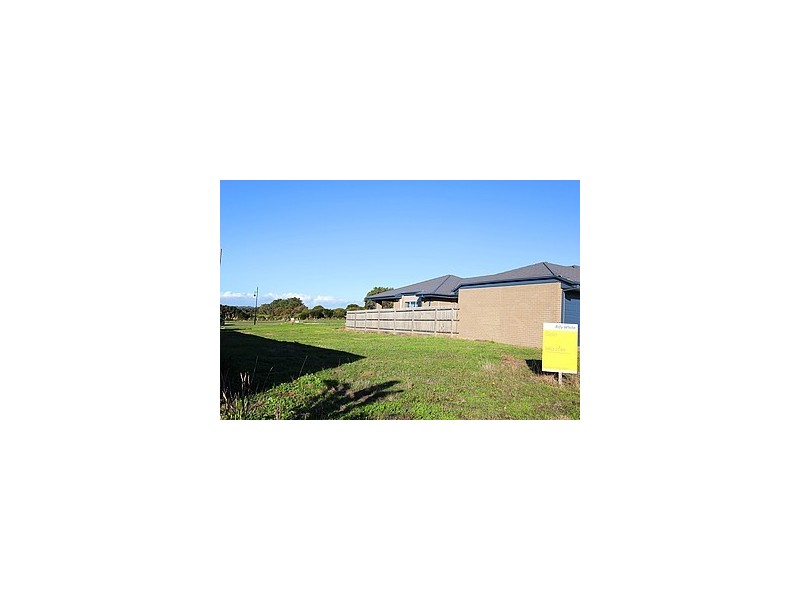 9 Parkridge Close, Cowes VIC 3922
