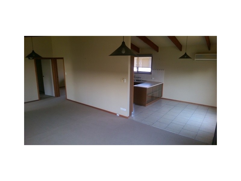 8 Keam Crescent, San Remo VIC 3925