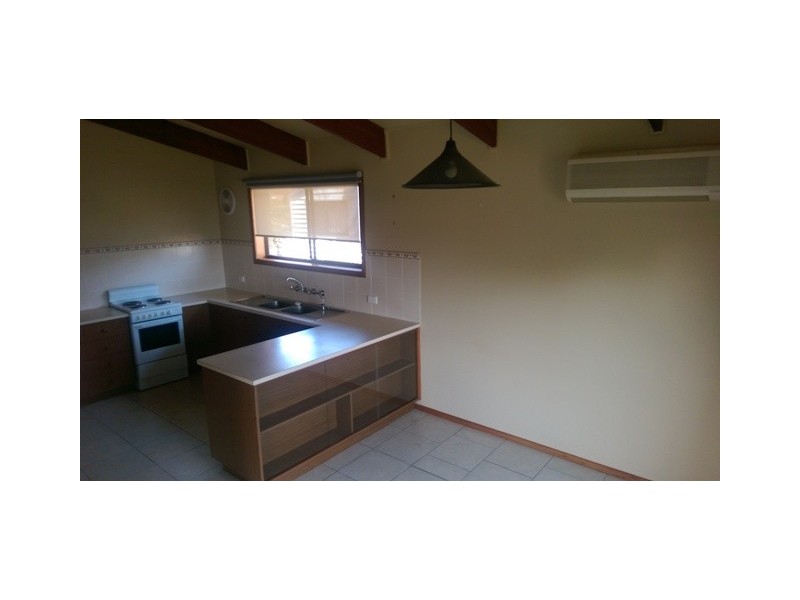 8 Keam Crescent, San Remo VIC 3925