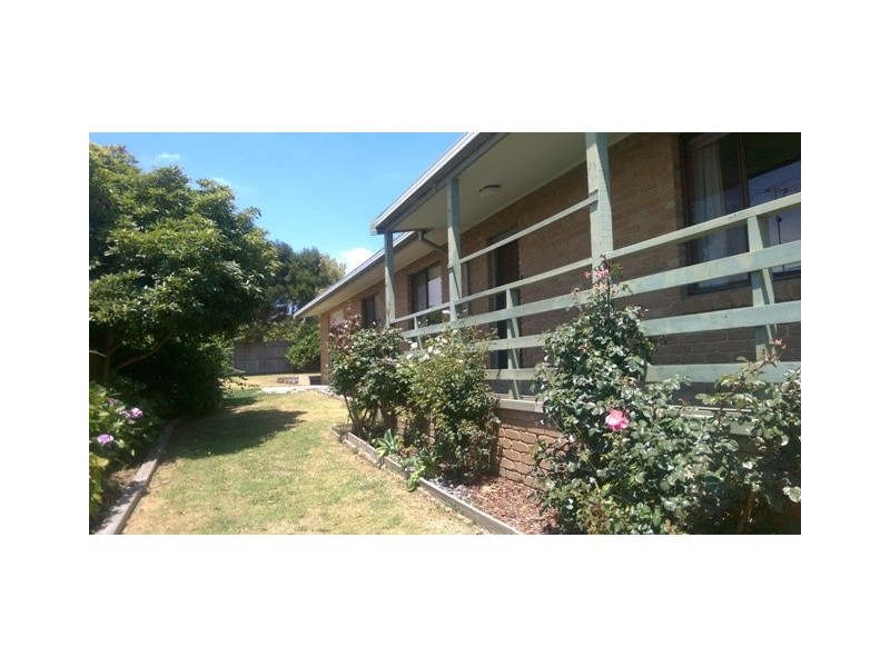 8 Keam Crescent, San Remo VIC 3925