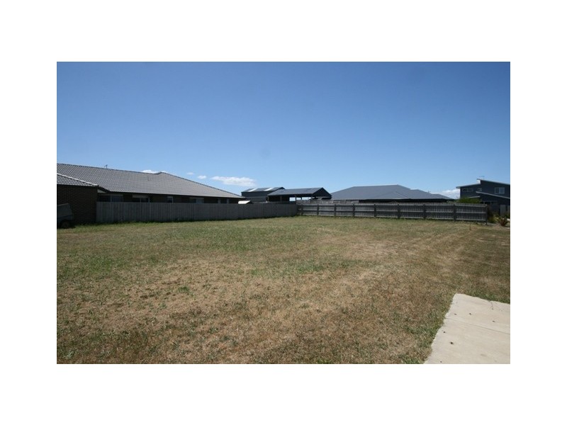 56 Everton Drive, Cowes VIC 3922