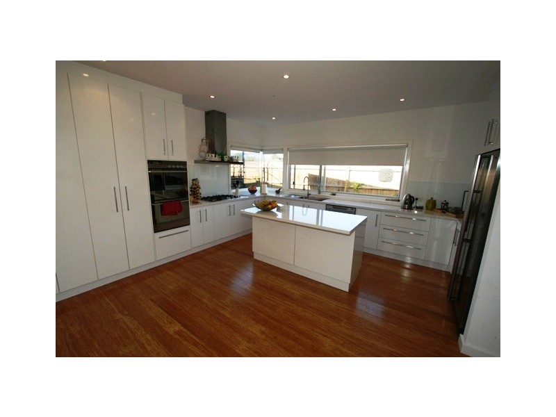 47 Settlement Road, Cowes VIC 3922