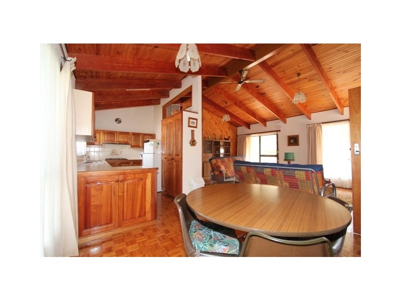 12 Ti Tree Drive, Cowes VIC 3922