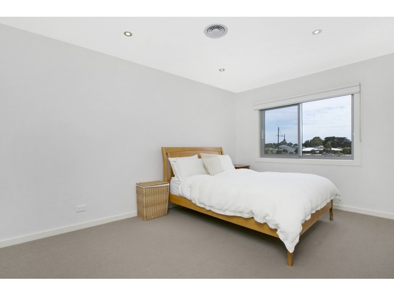 1 Sanctuary Drive, Cowes VIC 3922