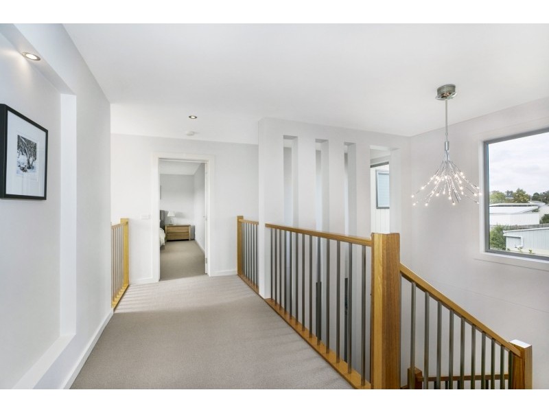 1 Sanctuary Drive, Cowes VIC 3922