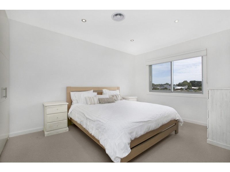 1 Sanctuary Drive, Cowes VIC 3922