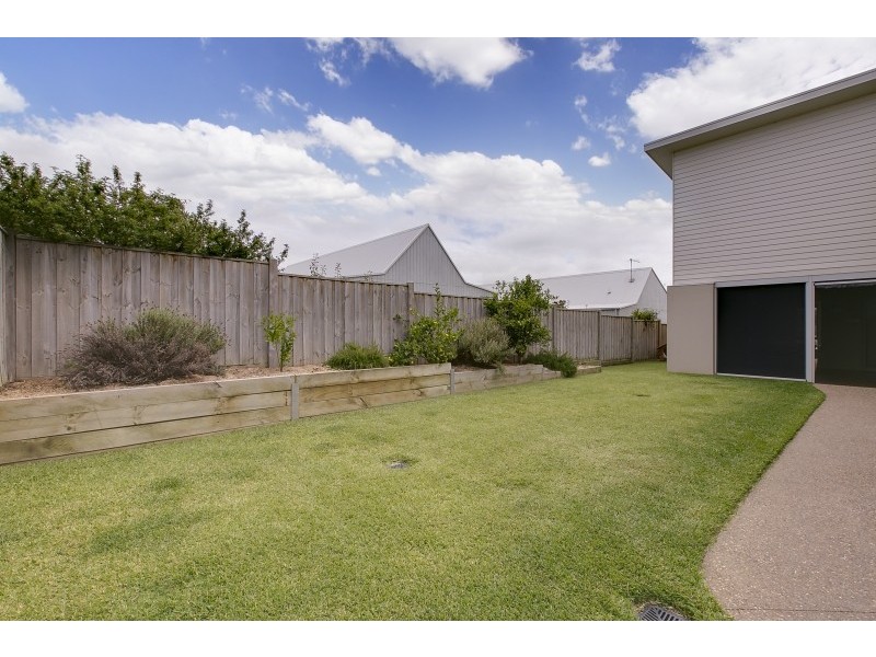 1 Sanctuary Drive, Cowes VIC 3922