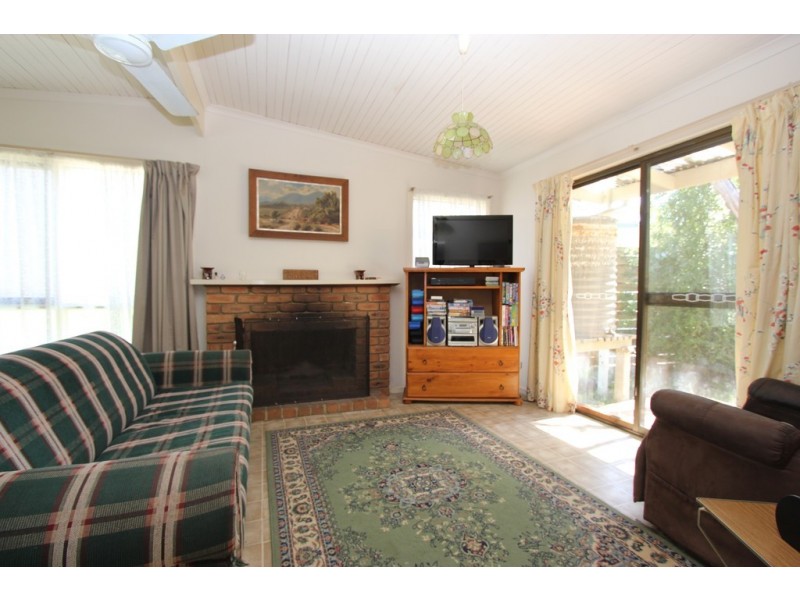 55 Bayview Drive, Cowes VIC 3922