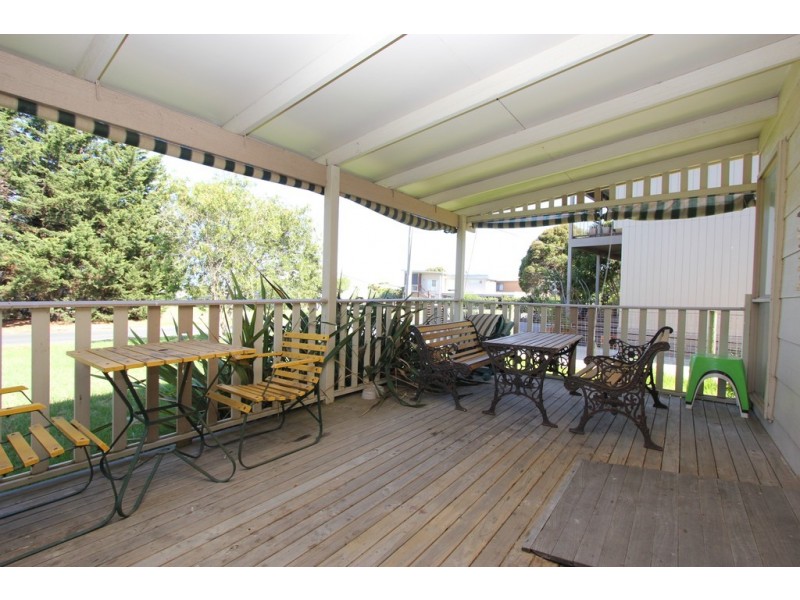 55 Bayview Drive, Cowes VIC 3922