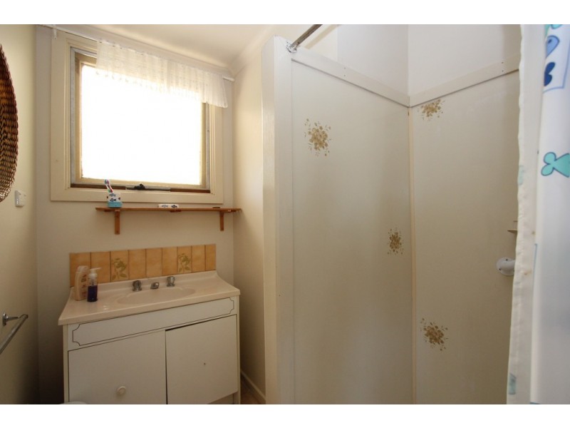 55 Bayview Drive, Cowes VIC 3922