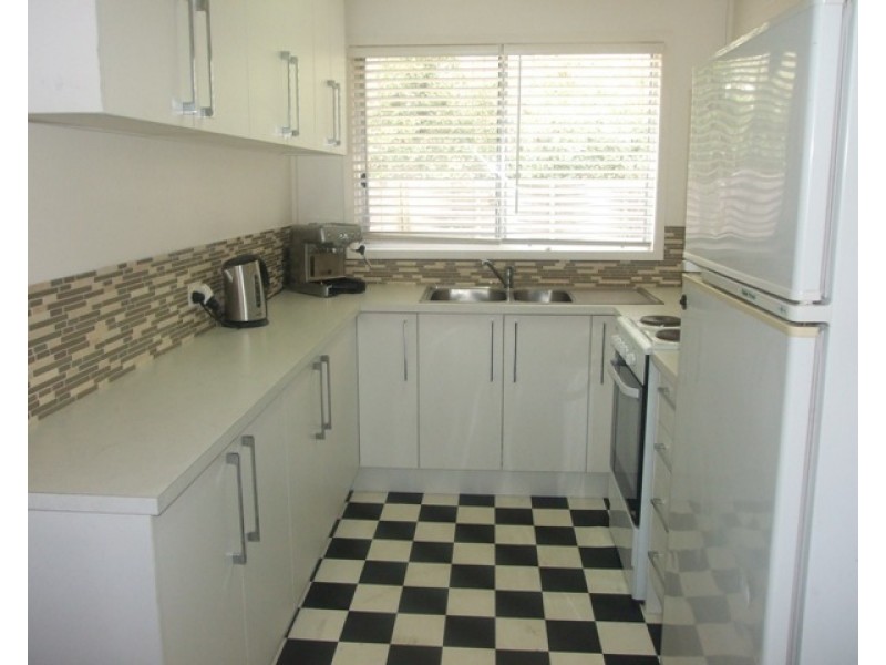 2/44 Chapel Street, Cowes VIC 3922