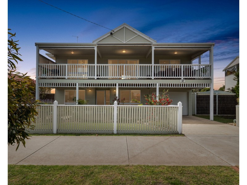 37 Sunderland Bay Road, Surf Beach VIC 3922