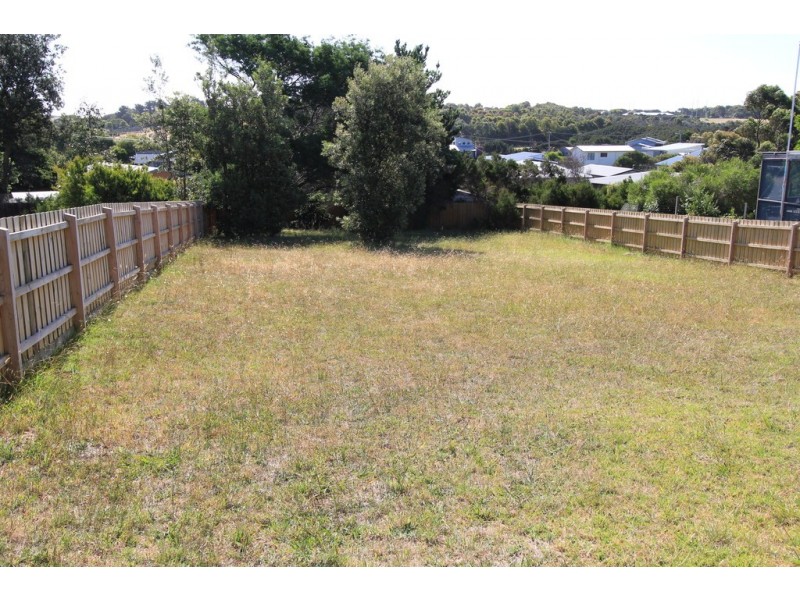 12 Bermagui Crescent, Sunset Strip VIC 3922