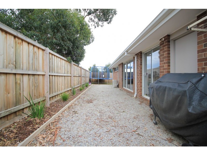 49 Castle Combe Circuit, Cowes VIC 3922